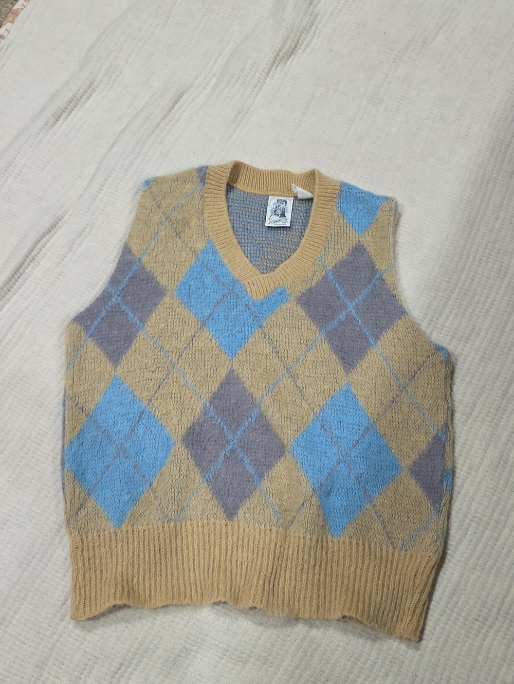 Vintage Classic Argyle V-Neck Sweater Vest in Tan and Blue